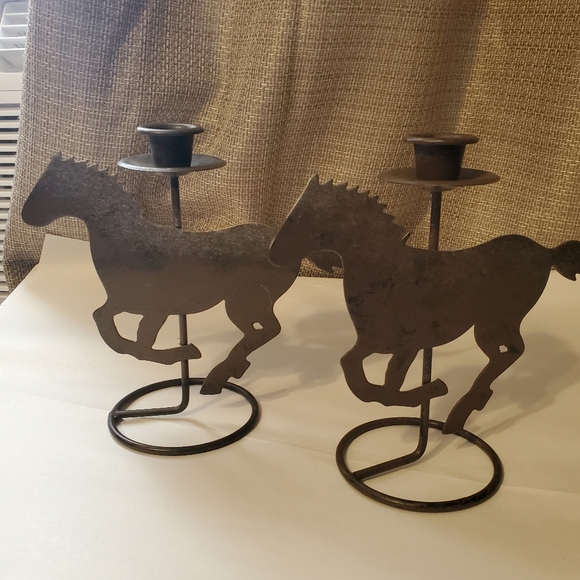Rustic Brown Horse Candle Holders. Western . Horse Galloping. Set Of 2. Metal. - Picture 1 of 7